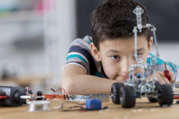 Discovery of Robots: Coding mBot (Grades 3-5)